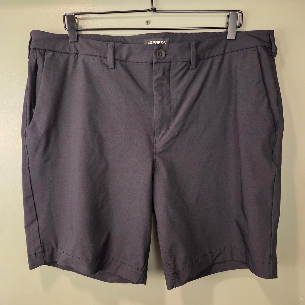 Express Men's Slim Above The Knee Shorts 8" Inseam Size 38 Black